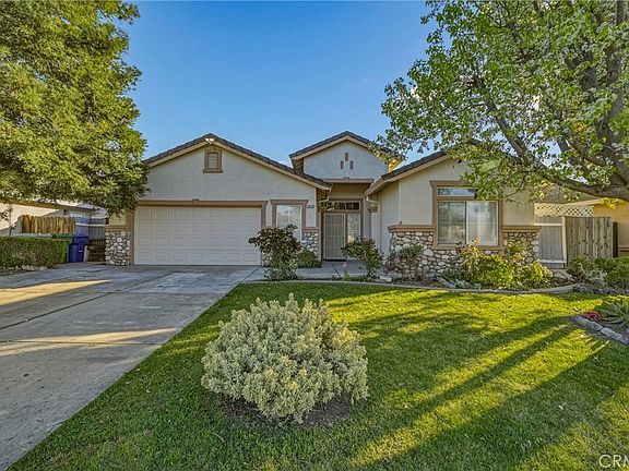 3rd image of 1818 Lake Ridge St