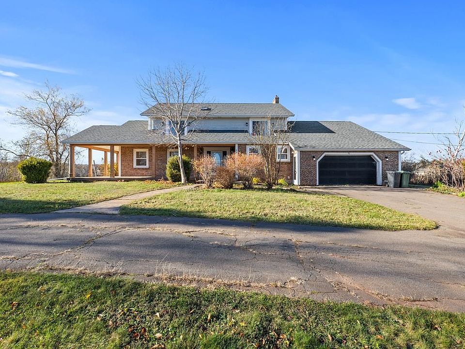 1st image of 47 Jillian Dr