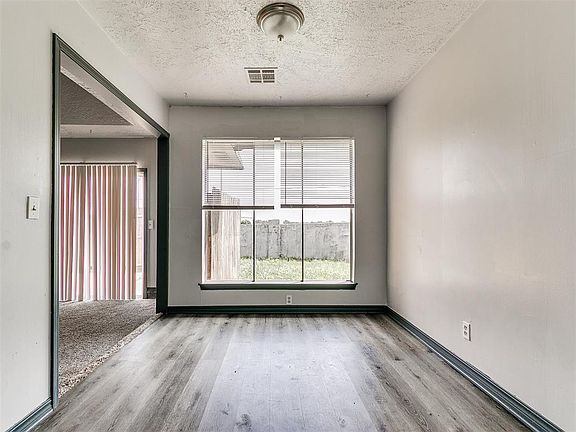 4th image of 101 Crawford Ct #103
