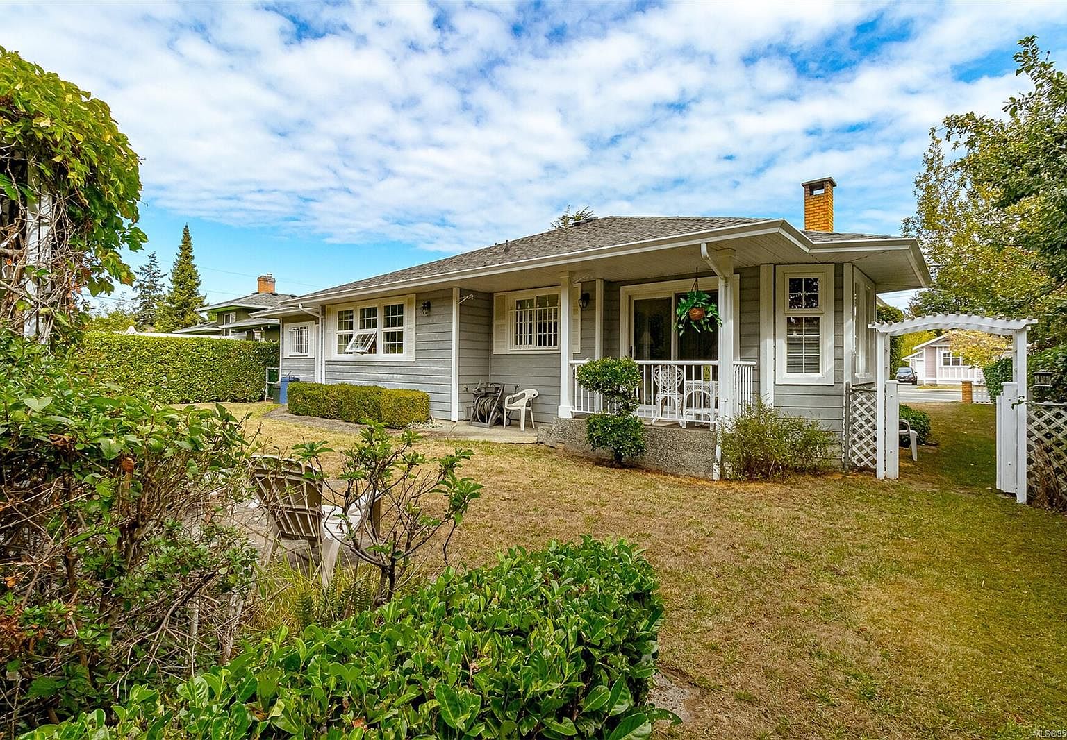 2626 Foul Bay Rd, Victoria, BC V8R 5B2 MLS 950700 Zillow