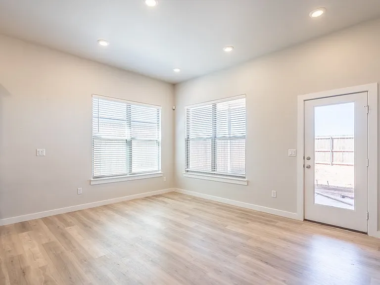 5905 Settler Ave — Photo 11