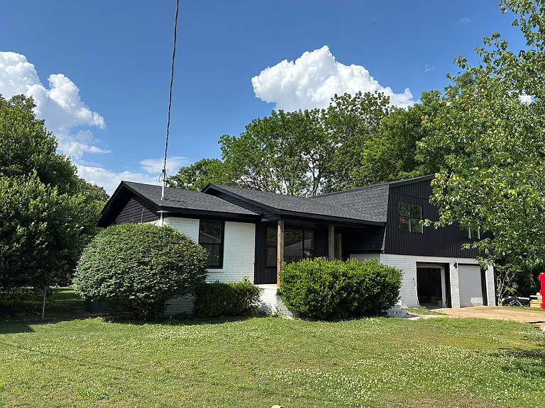 1003 Willow Cove Cir SE — Photo 1
