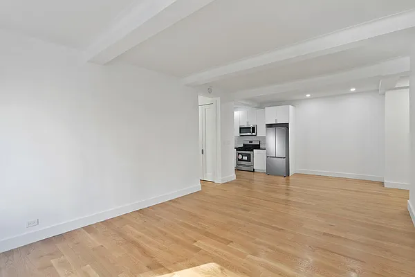 Rented by Cooper & Cooper Real Estate | media 16