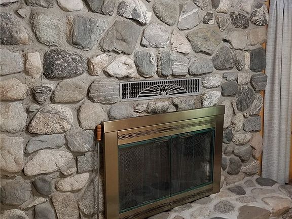 4th image of 39588 Prospect Dr