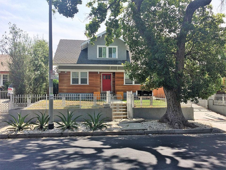 1st image of 206 1/2 N Coronado St