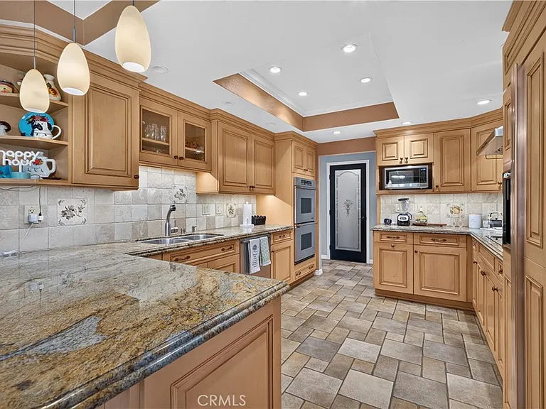 2711 Sweetbriar Dr — Photo 13