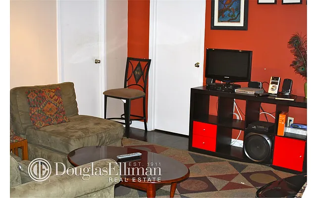 Rented by Douglas Elliman | media 2