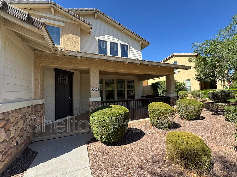 20933 W Cora Vis — Photo 2