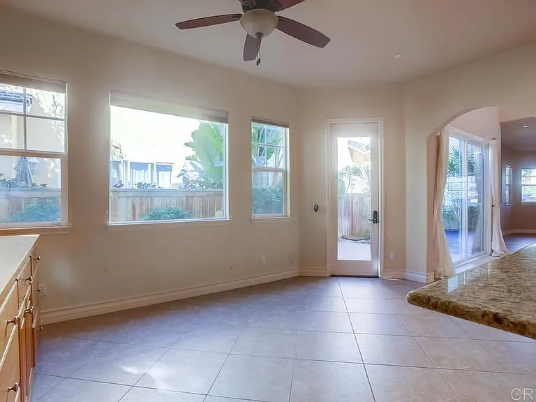 421 N Cedros Ave N — Photo 18