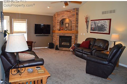 4th image of 1121 Crestway Ct