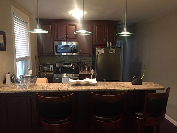 5th image of 2443 Fairmount Ave #1
