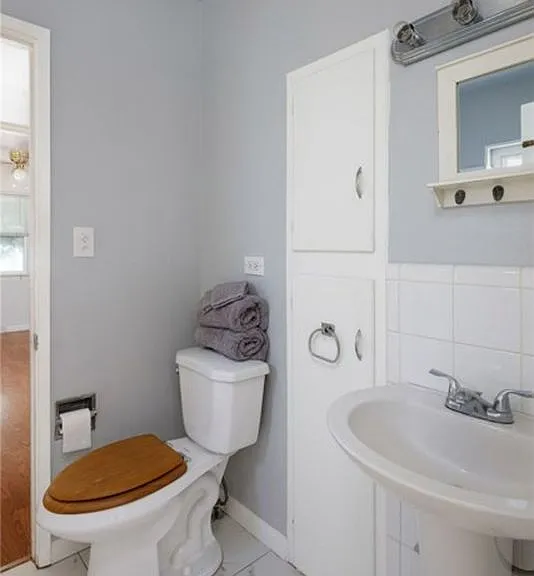 4211 Elmwood Ct — Photo 9