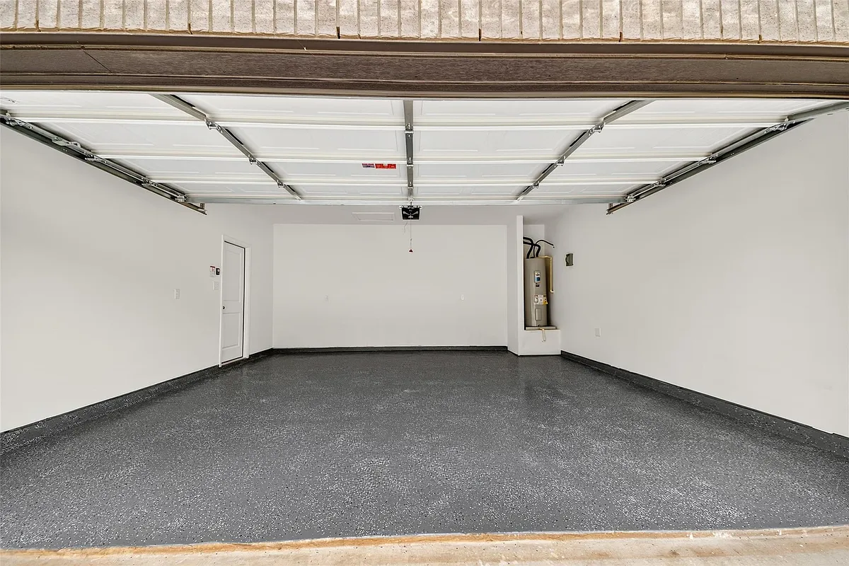Building Photo - 15049 Ronan Dr
