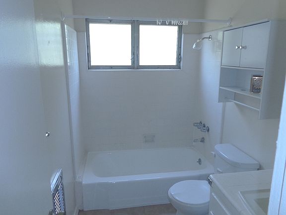 3rd image of 910 N Spaulding Ave APT 12A