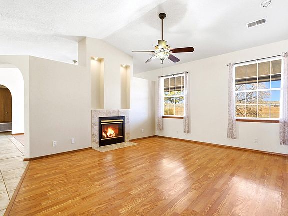 3rd image of 2881 Chessman Dr SE