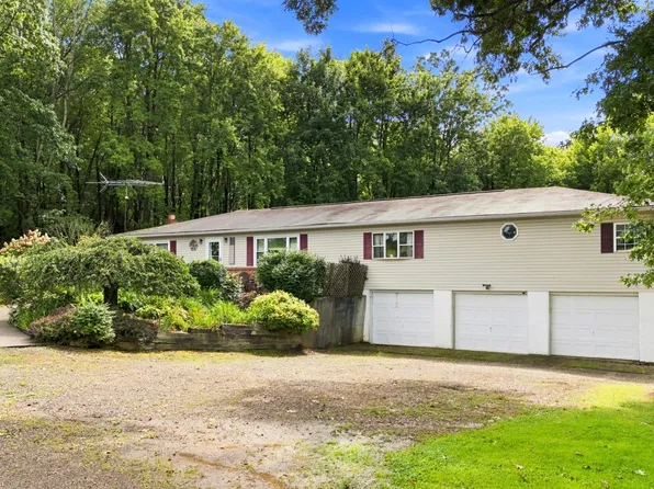 16737 Round Top Rd, Meadville, PA 16335