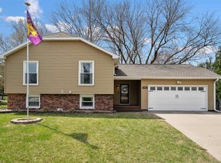 514 Westbourne Rd, Waterloo, IA 50701