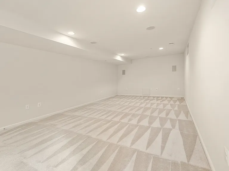 406 Bricker Dr — Photo 29