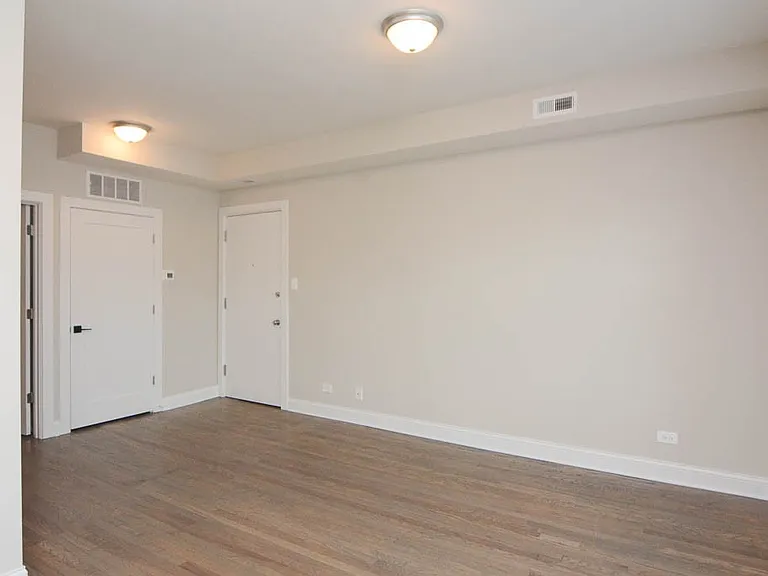 3407 W Fullerton Ave #D3 — Photo 5