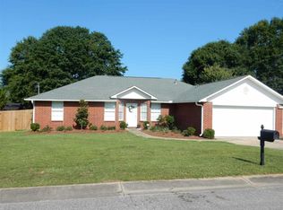 2072 Winners Cir, Cantonment, FL 32533