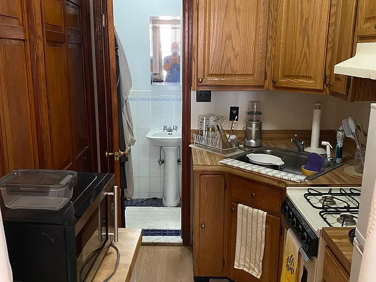 321 Willow Ave #1 — Photo 4