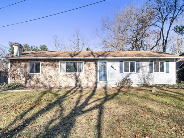 19489 Greenacre St, South Bend, IN 46637