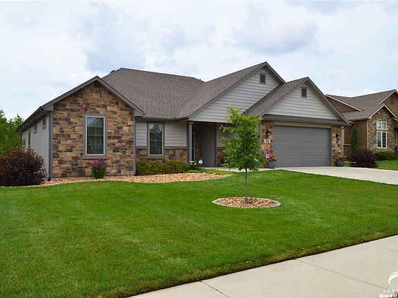 2nd image of 636 Shady Bend Dr