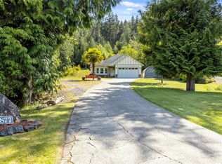 2877 Patricia Marie Pl, Capital, BC V9Z 0J4