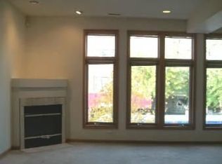 2157 W Addison St #2, Chicago, IL 60618