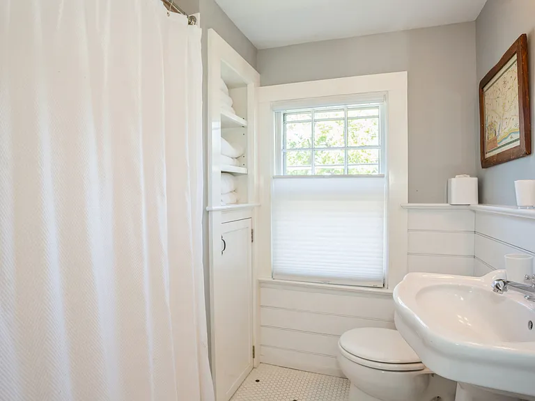 7 Glover St — Photo 17