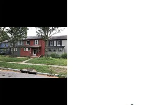 45 Flanders Ln, Cincinnati, OH 45218