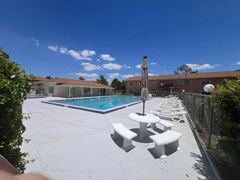 1665 W Oak Ridge Rd #C — Photo 8