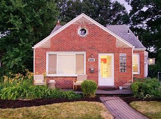 912 E 4th St, Royal Oak, MI