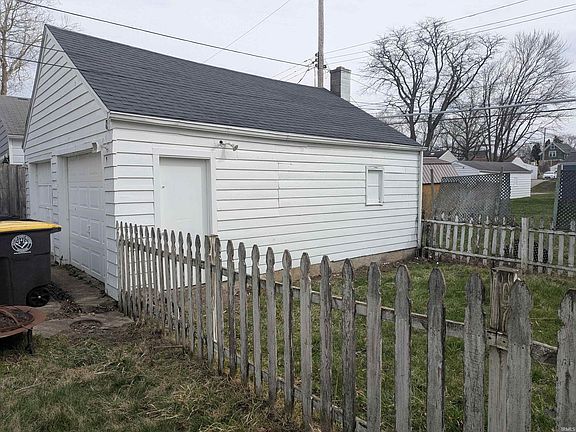 5th image of 1410 Kenwood Ave