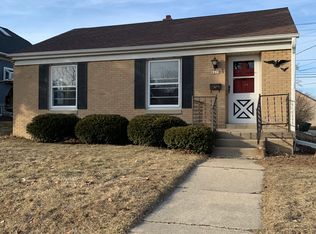 8420 W Hayes Ave, West Allis, WI 53227