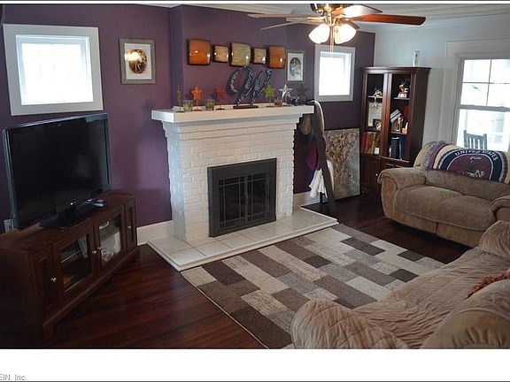 4th image of 3636 Amherst St