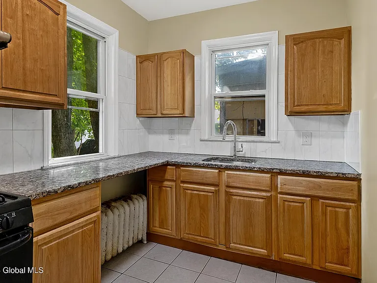 345 Myrtle Ave #2 — Photo 31