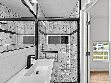 4811 NW Lindy Ave — Photo 9