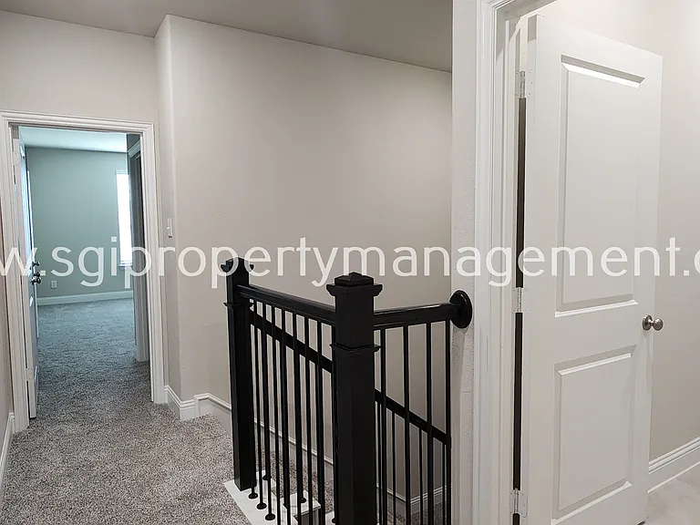 3121 Galveston St — Photo 24