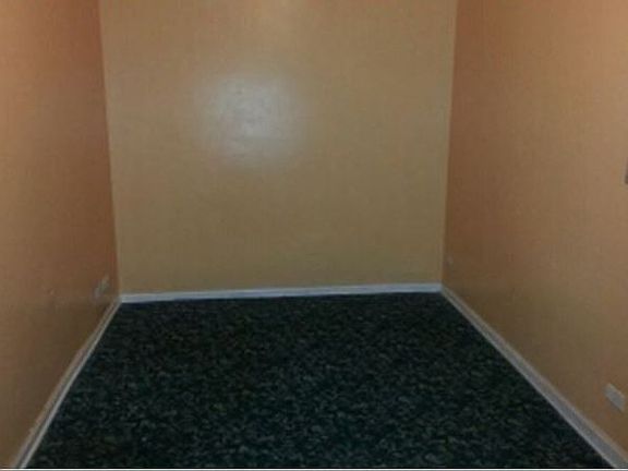 3rd image of 3509 W Montrose Ave