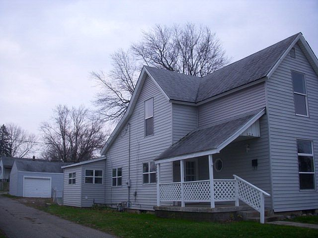1st image of 214 Coles St