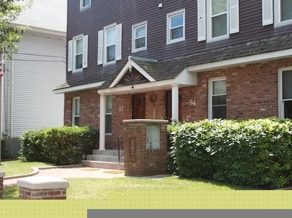 92 Edwards St, New Haven, CT