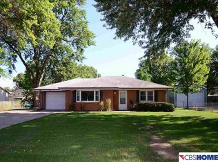 8332 Burt St, Omaha, NE 68114