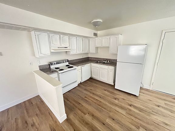 5th image of 5165 Gray Ln APT A