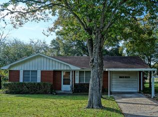 1203 W Main St, Brenham, TX 77833