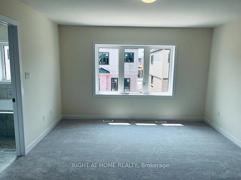 217 Wilmot Rd E — Photo 15