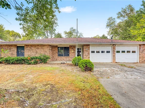 604 N 34th St, Rogers, AR 72756