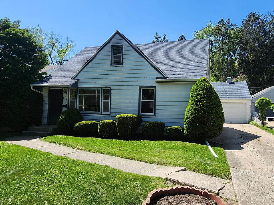 1st image of 920 Winthrop Ln