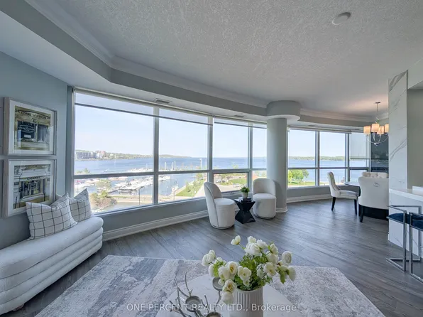33 Ellen St #604, Barrie, ON L4N 6E9