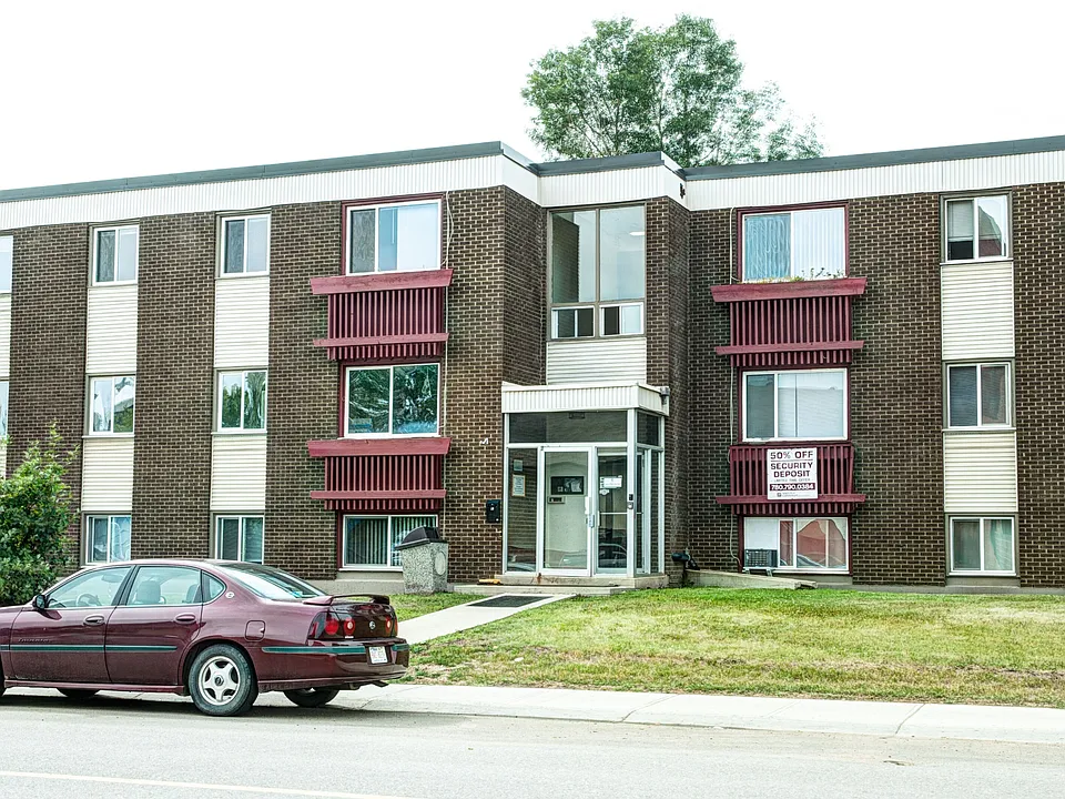 2 Alberta Dr